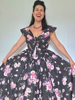 🌸 Vintage Karen Alexander Floral Dress – 1980s Statement Piece